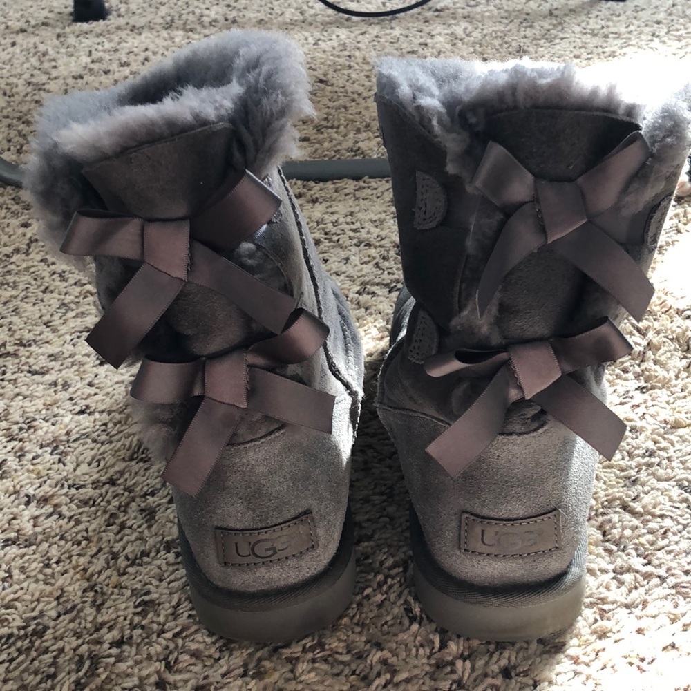 UGG Bailey Bow II Grey Boots